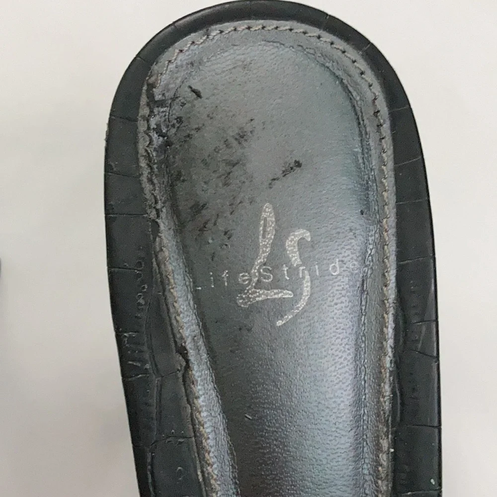 LifeStride Women’s Size 8.5M Black Slip-on Heels